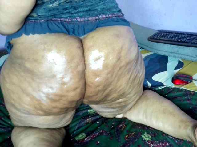 Big-Ass-Wilma webcam