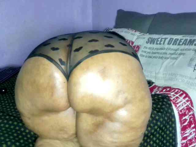 Big-Ass-Wilma webcam