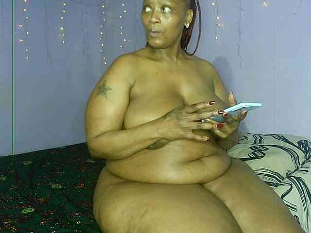 Big-Ass-Wilma webcam