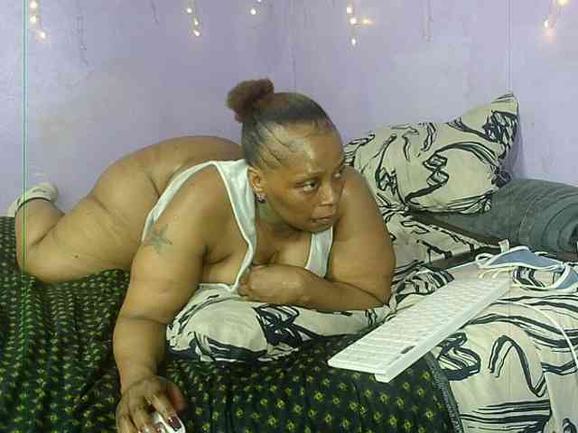 Big-Ass-Wilma webcam