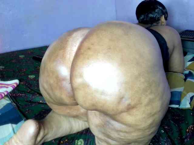 Big-Ass-Wilma webcam