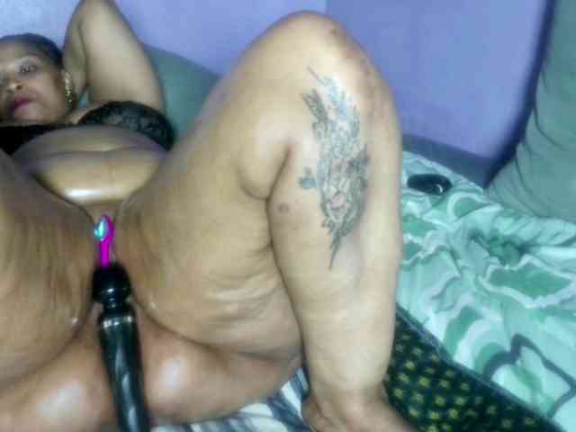 Big-Ass-Wilma webcam