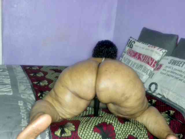 Big-Ass-Wilma webcam