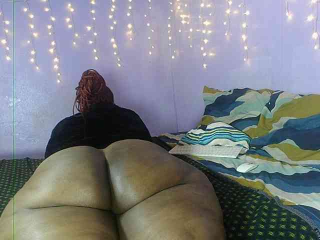 Big-Ass-Wilma webcam