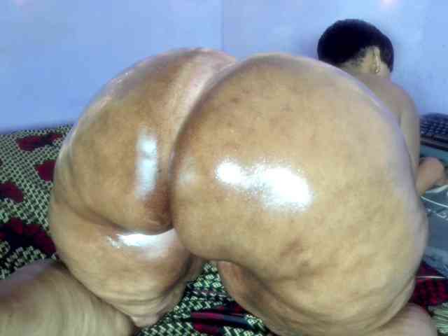 Big-Ass-Wilma webcam