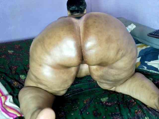 Big-Ass-Wilma webcam