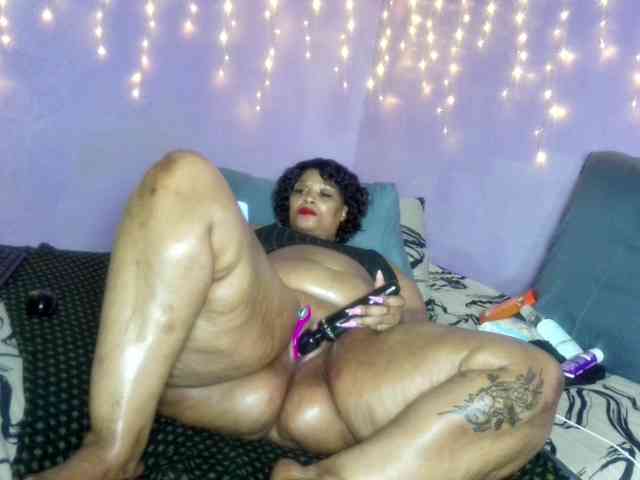 Big-Ass-Wilma webcam