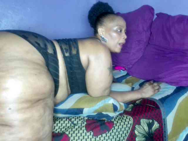 Big-Ass-Wilma webcam