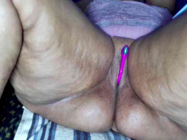 Big-Ass-Wilma webcam