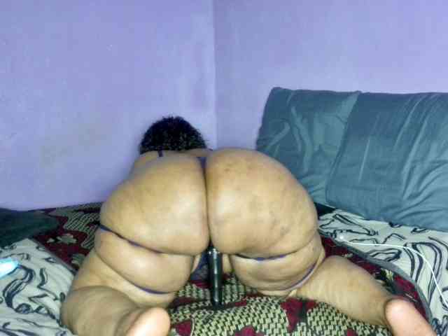 Big-Ass-Wilma webcam