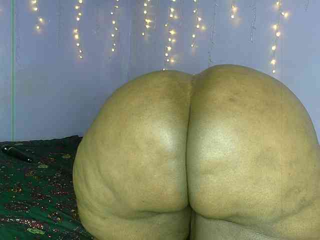 Big-Ass-Wilma webcam