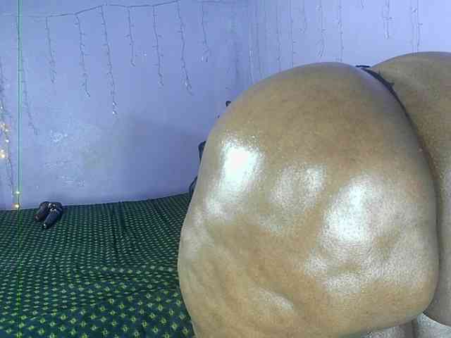 Big-Ass-Wilma webcam