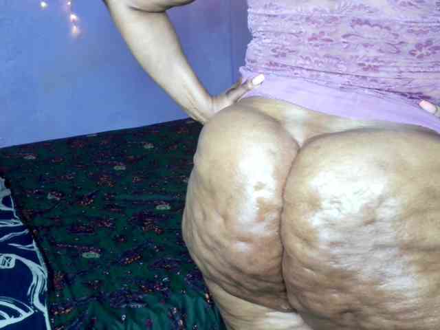 Big-Ass-Wilma webcam