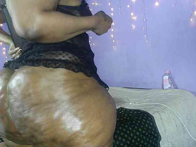 Big-Ass-Wilma webcam