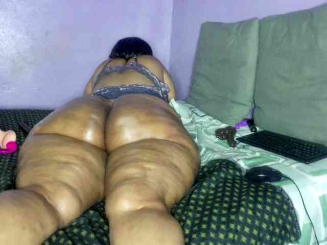 Big-Ass-Wilma webcam