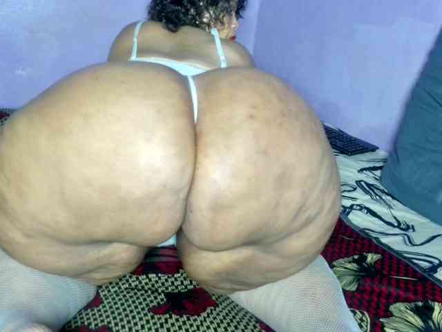 Big-Ass-Wilma webcam