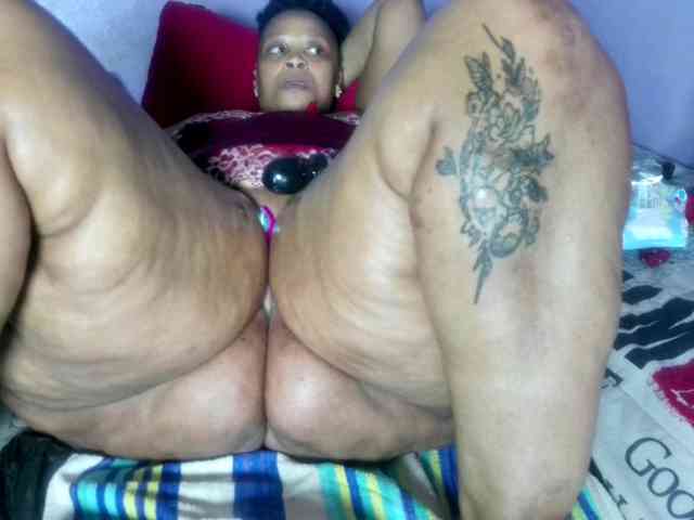 Big-Ass-Wilma webcam