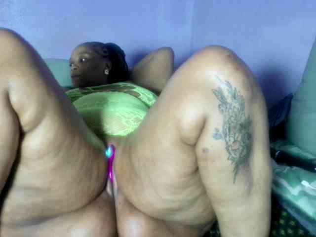 Big-Ass-Wilma webcam