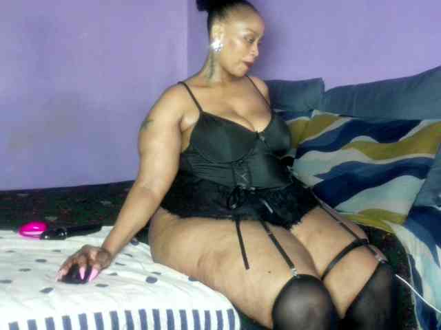 Big-Ass-Wilma webcam