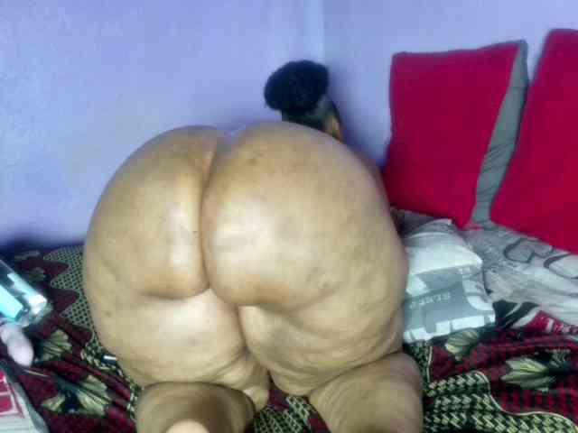 Big-Ass-Wilma webcam