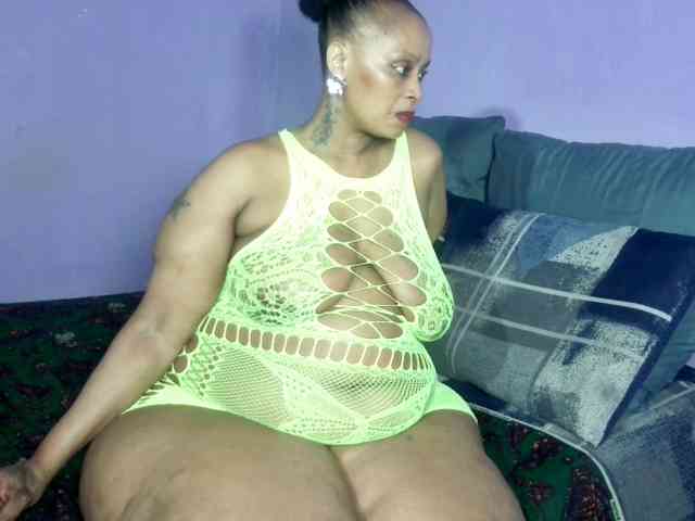 Big-Ass-Wilma webcam