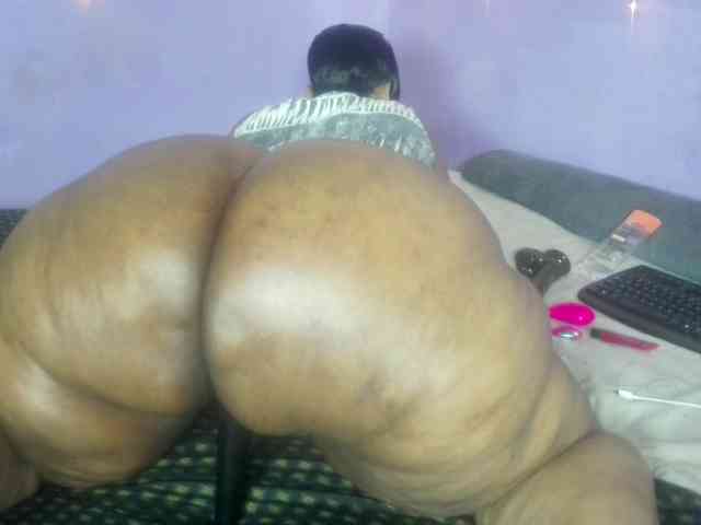 Big-Ass-Wilma webcam
