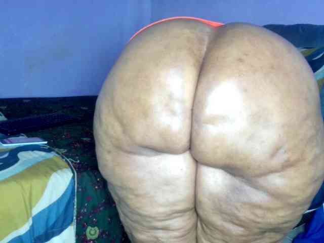 Big-Ass-Wilma webcam