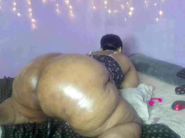 Big-Ass-Wilma webcam