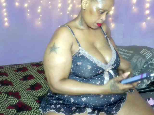 Big-Ass-Wilma webcam