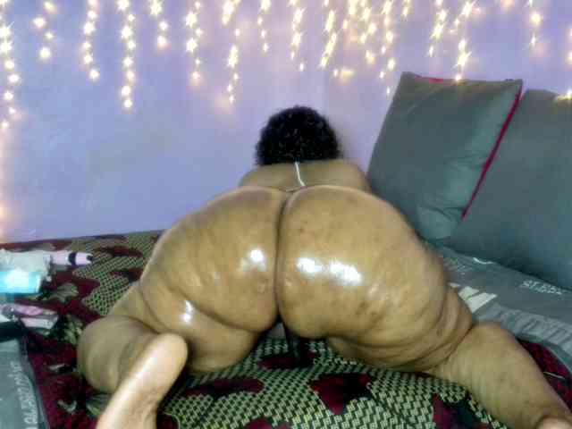 Big-Ass-Wilma webcam