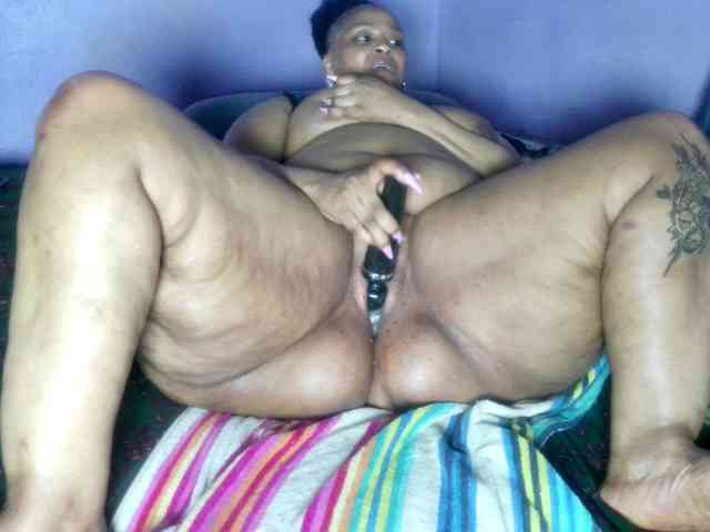 Big-Ass-Wilma webcam