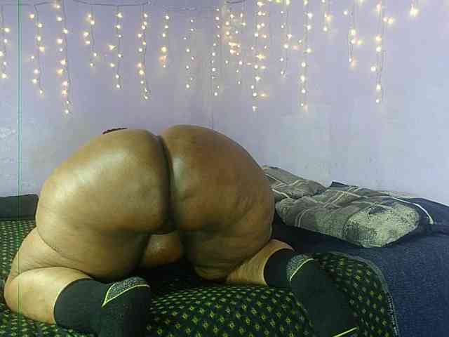 Big-Ass-Wilma webcam