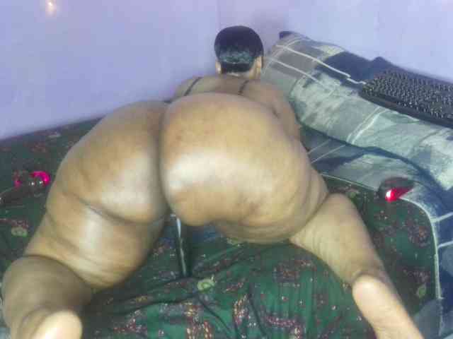 Big-Ass-Wilma webcam