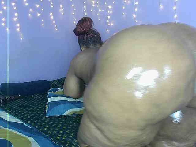 Big-Ass-Wilma webcam