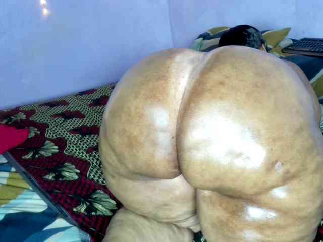 Big-Ass-Wilma webcam