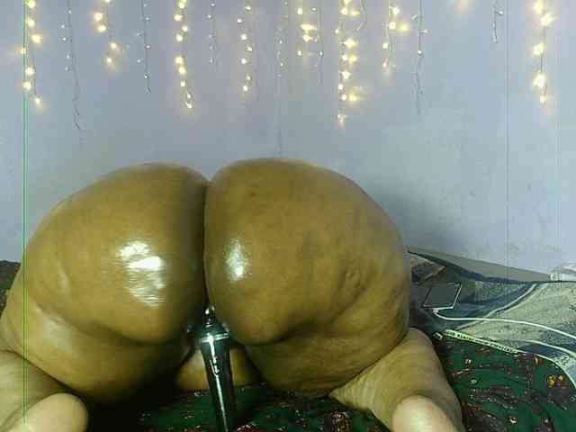 Big-Ass-Wilma webcam