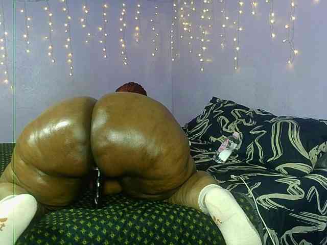 Big-Ass-Wilma webcam