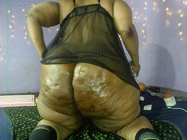 Big-Ass-Wilma webcam