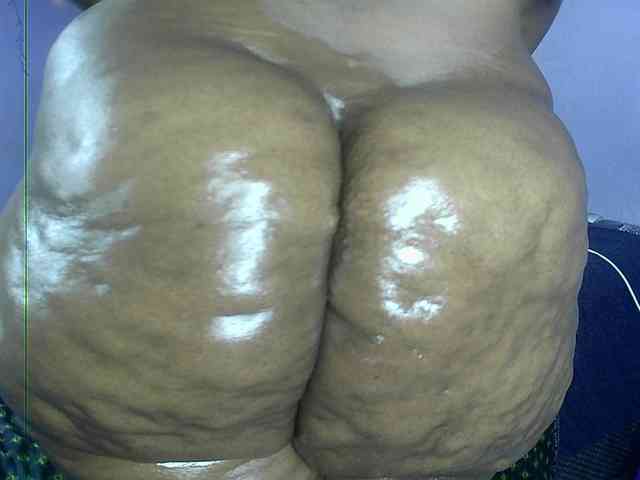 Big-Ass-Wilma webcam