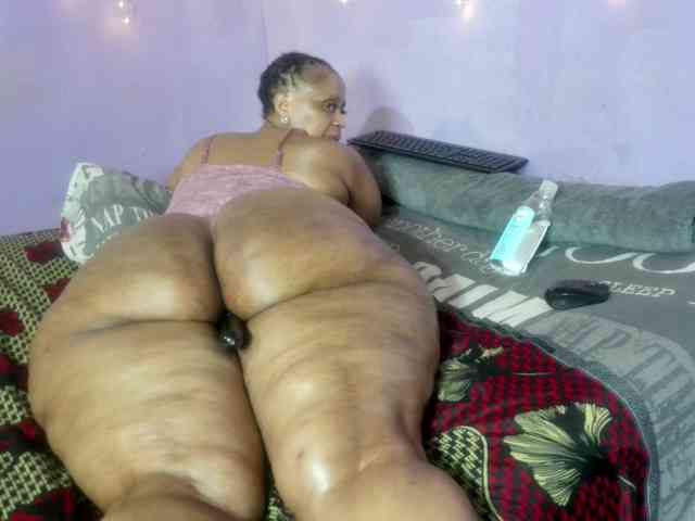 Big-Ass-Wilma webcam