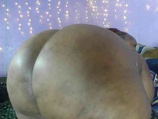 Big-Ass-Wilma webcam