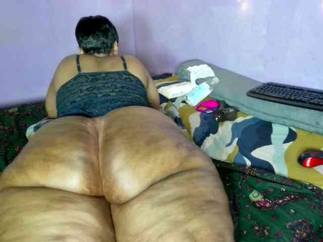 Big-Ass-Wilma webcam