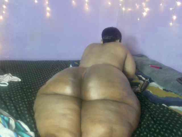 Big-Ass-Wilma webcam