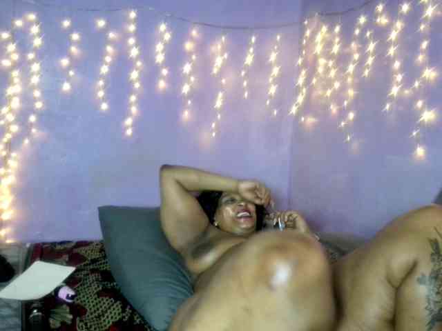 Big-Ass-Wilma webcam