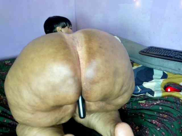 Big-Ass-Wilma webcam