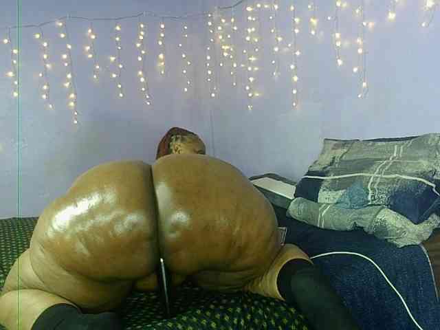 Big-Ass-Wilma webcam