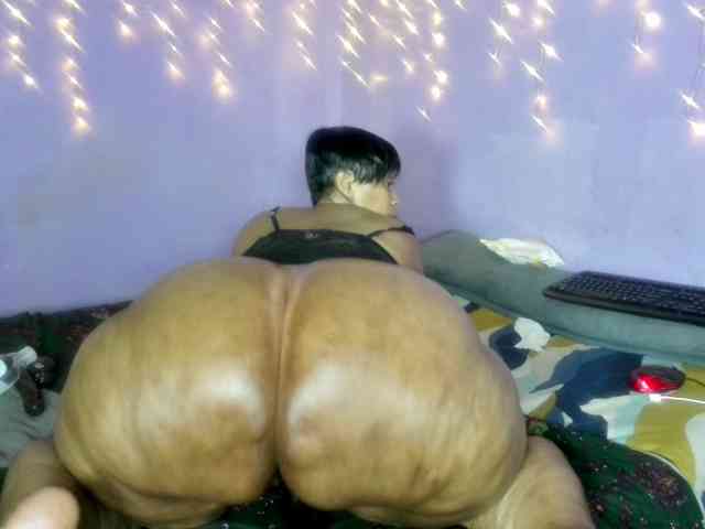 Big-Ass-Wilma webcam