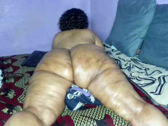 Big-Ass-Wilma webcam