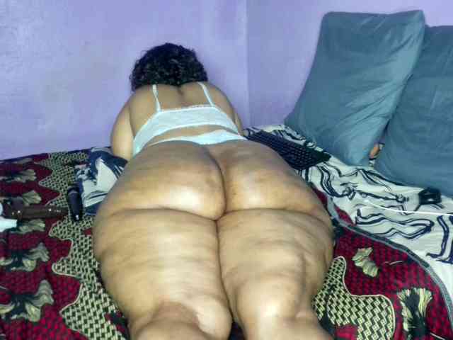 Big-Ass-Wilma webcam