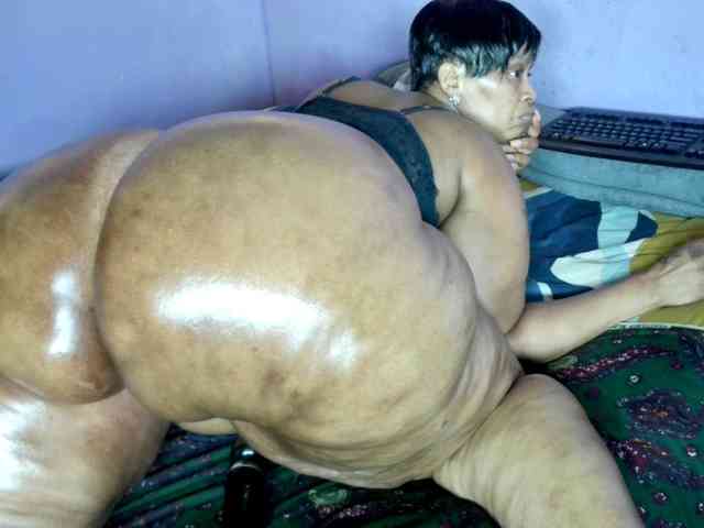 Big-Ass-Wilma webcam